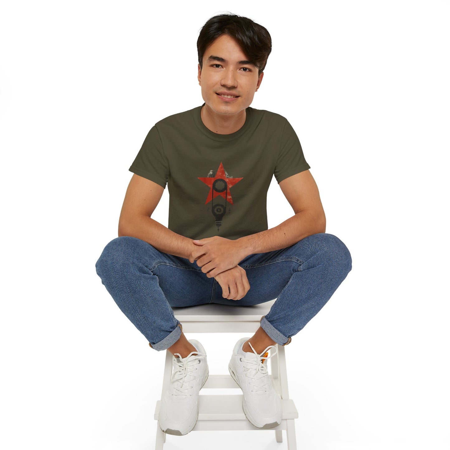 Red Star Mechanism Tee - Revolution T-Shirt, Steampunk Gear Shirt, Vintage Tech Art, Unisex Retro Design Tee